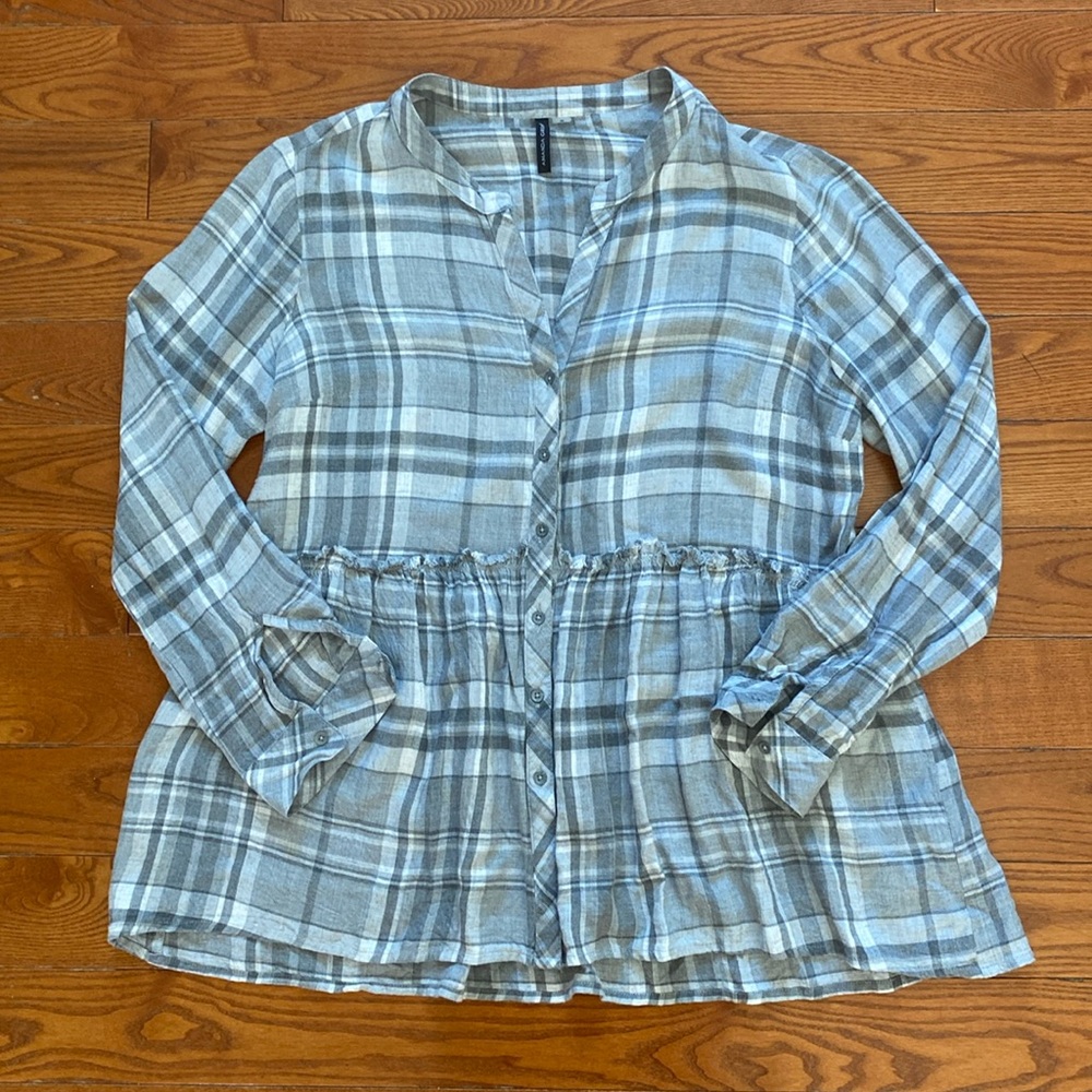 Amanda Green women’s size M button down cotton grey and white long sleeve blouse
